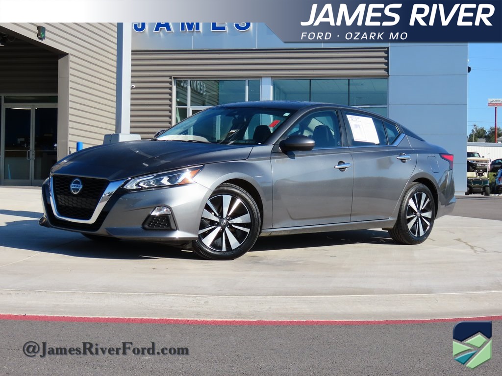 2022 Nissan Altima SV