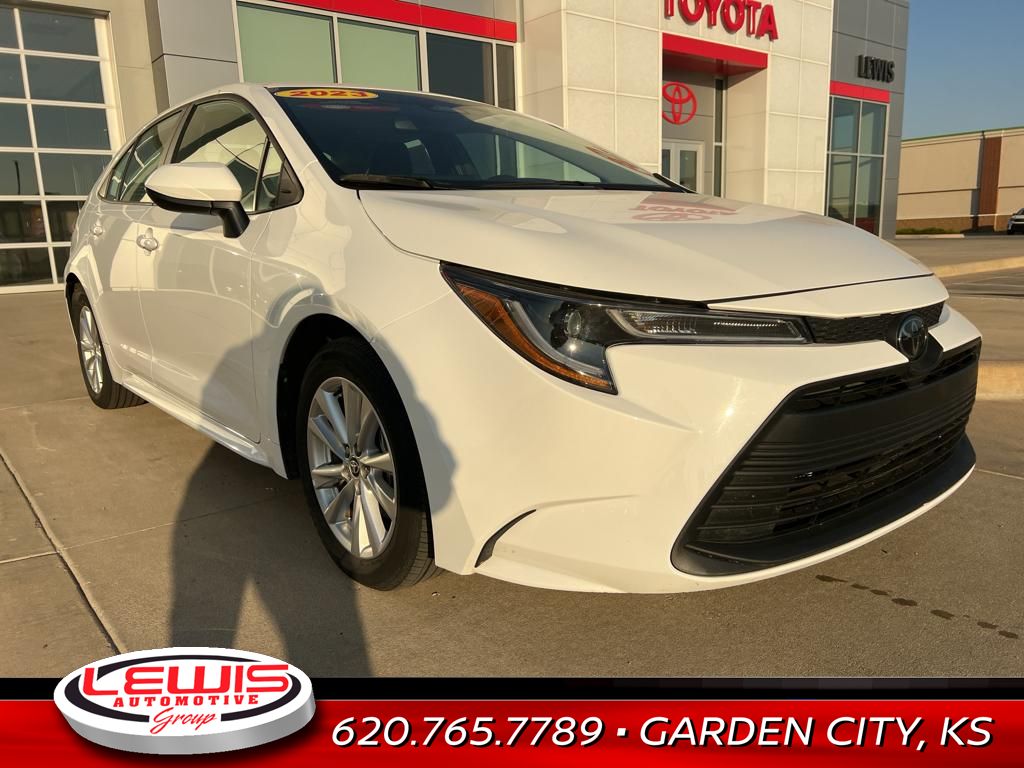 2023 Toyota Corolla LE Sedan