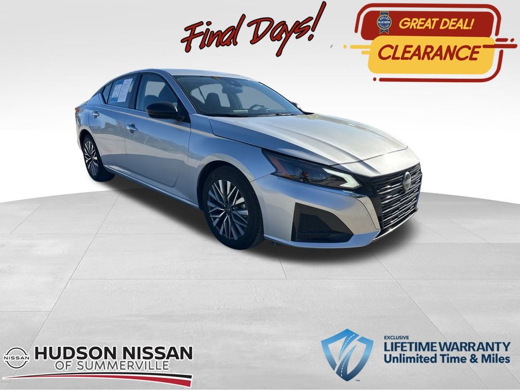 2024 Nissan Altima SV