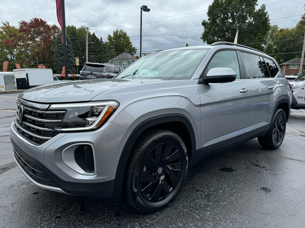 2024 Volkswagen Atlas 2.0T SE w/Technology