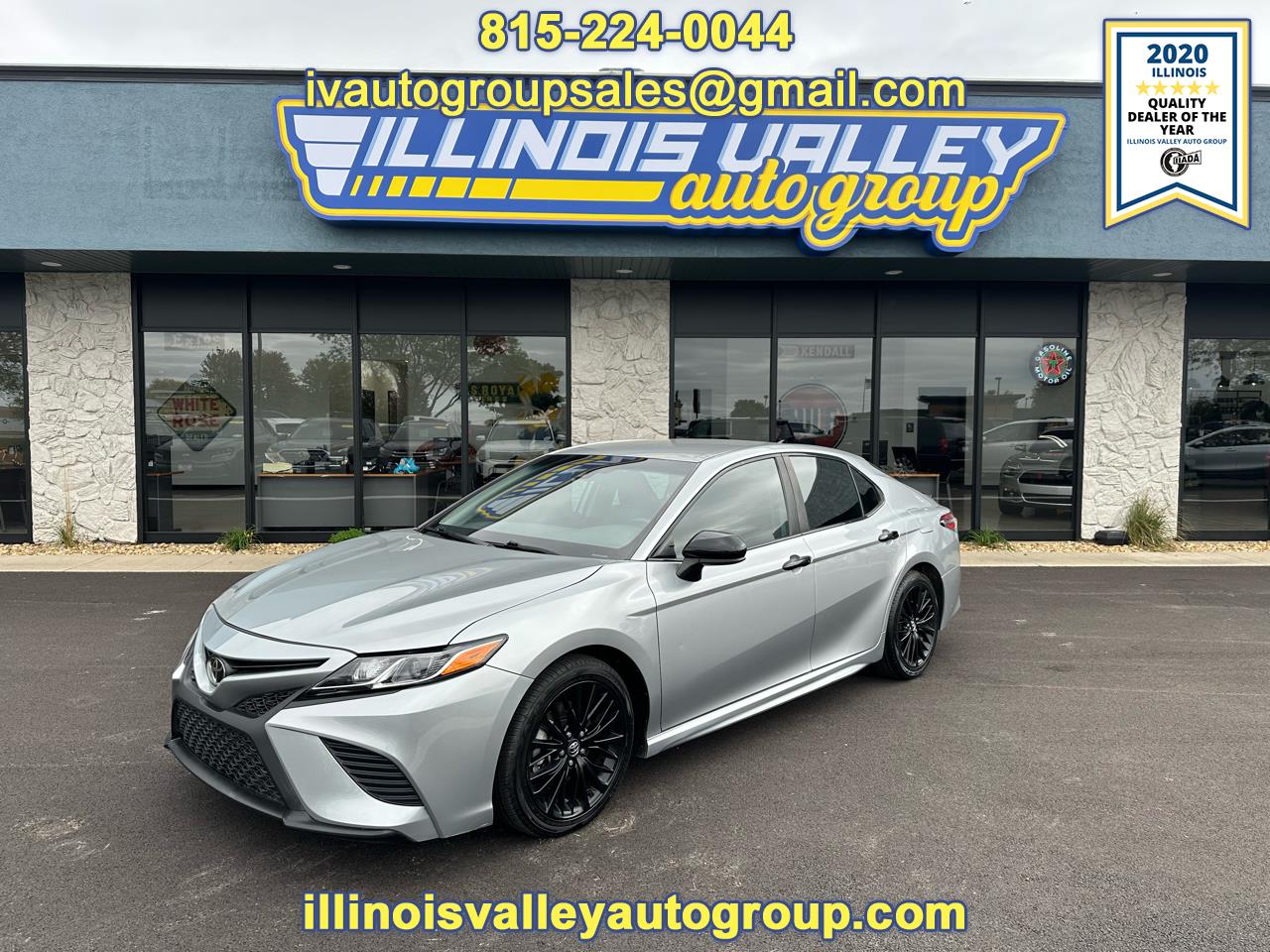 2020 Toyota Camry SE Nightshade