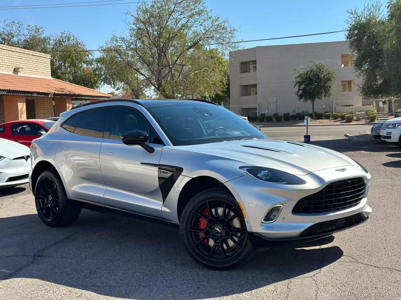 2021 Aston Martin DBX
