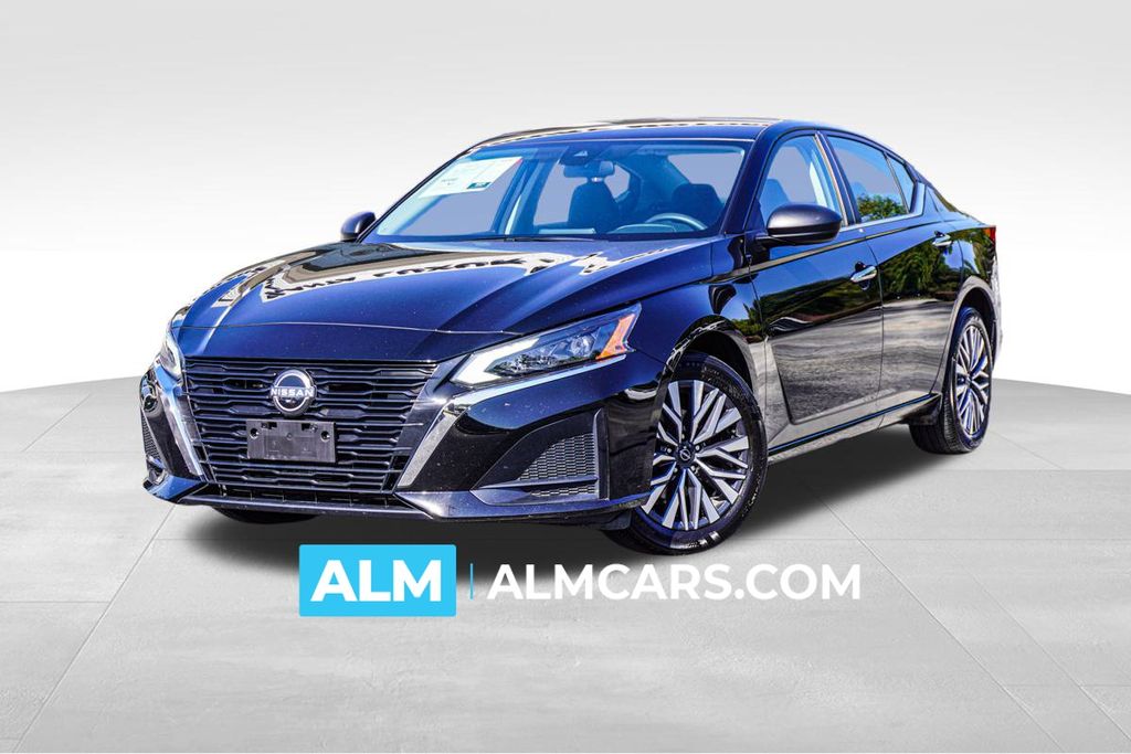 2024 Nissan Altima SV