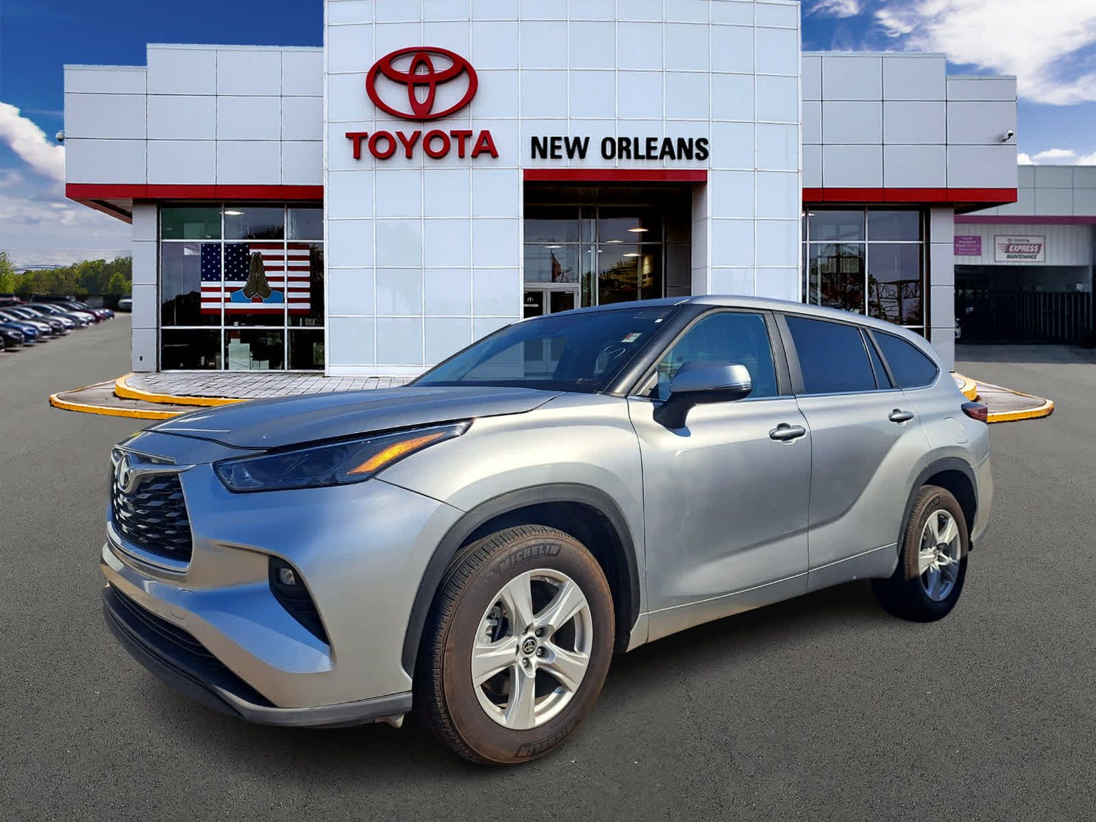 2023 Toyota Highlander LE