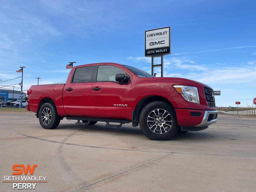 2022 Nissan TITAN SV Crew Cab Extra Short Bed
