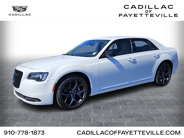 2023 Chrysler 300 Touring