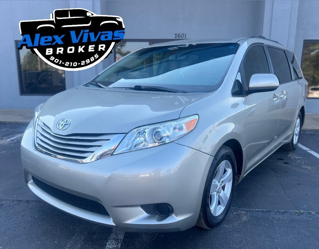 2015 Toyota Sienna LE 8-Passenger 119.3