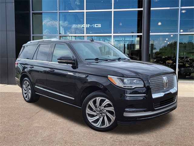 2023 Lincoln Navigator Standard