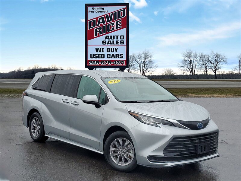 2023 Toyota Sienna LE 8-Passenger 120.5