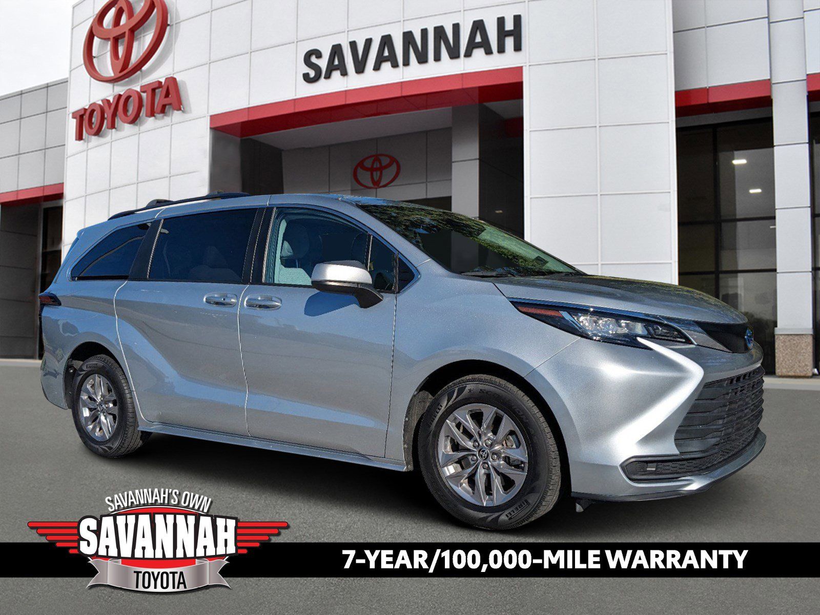 2022 Toyota Sienna LE 8-Passenger 120.5