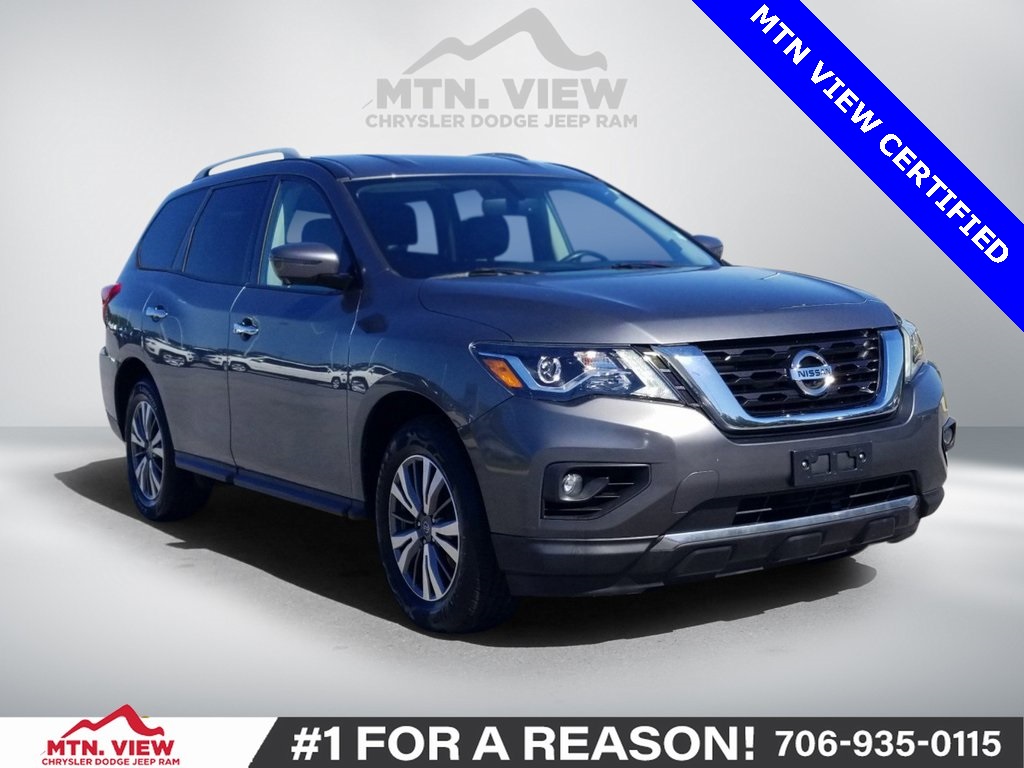 2020 Nissan Pathfinder SL