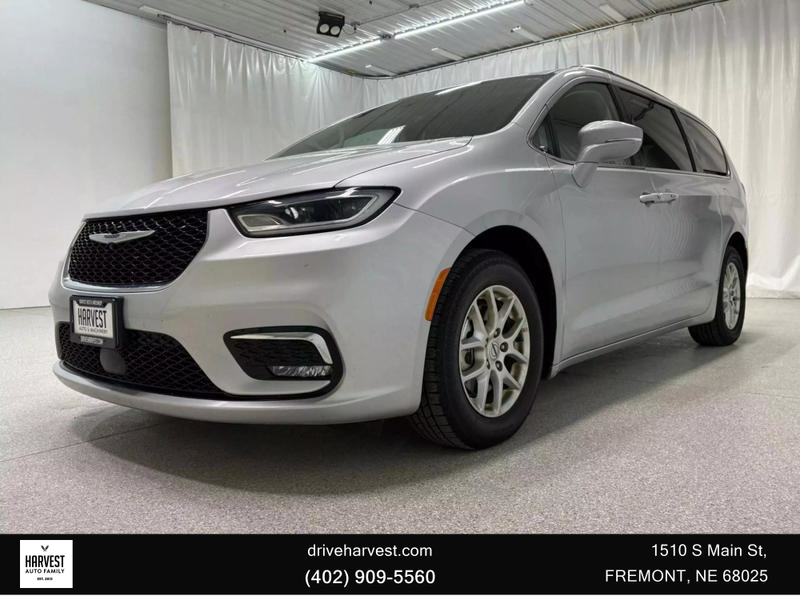2022 Chrysler Pacifica Touring L 121.6