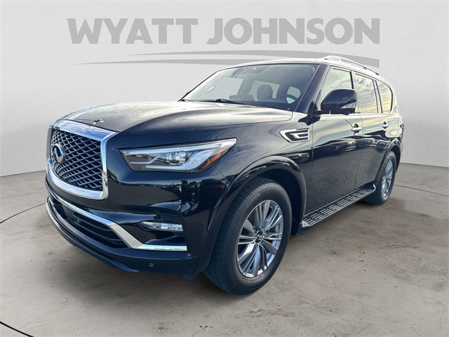 2022 INFINITI QX80 LUXE