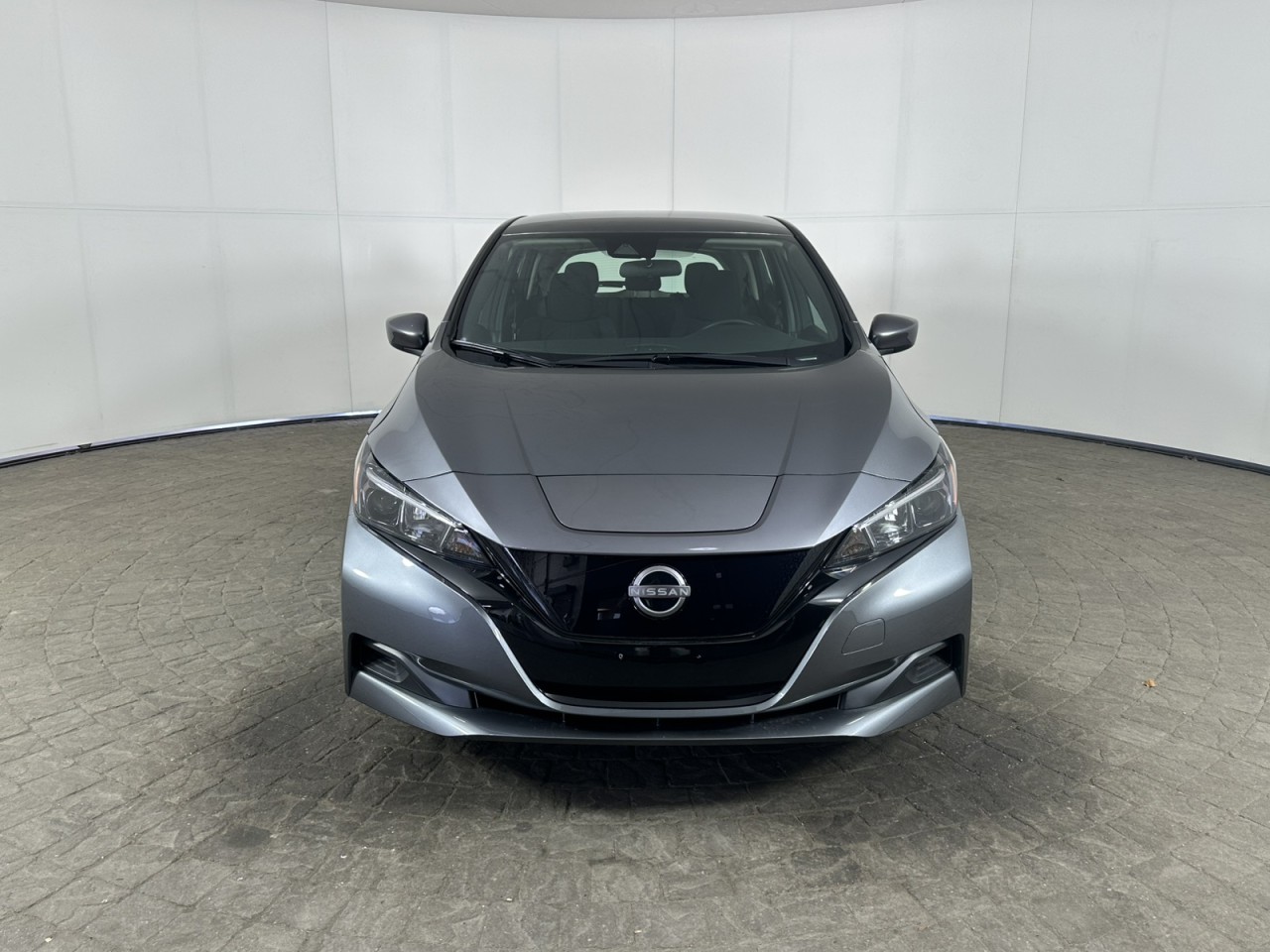 2025 Nissan LEAF S