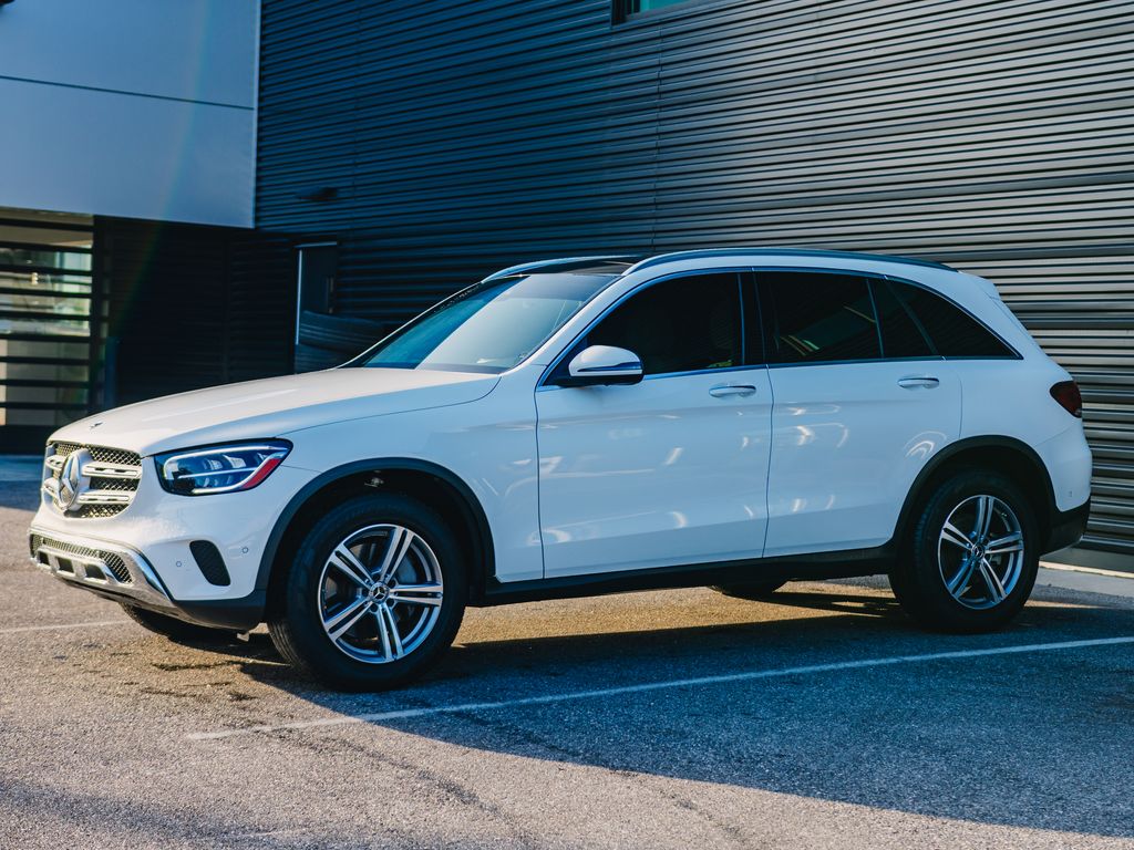 2022 Mercedes-Benz GLC 300