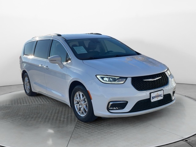 2022 Chrysler Pacifica Touring L 121.6