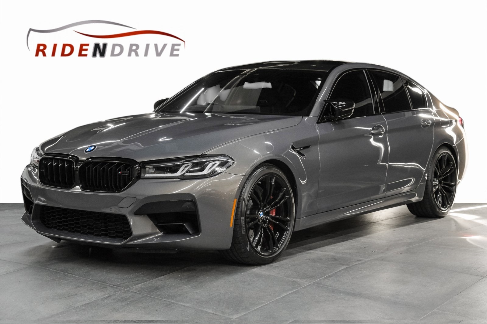 2022 BMW M5 Sedan