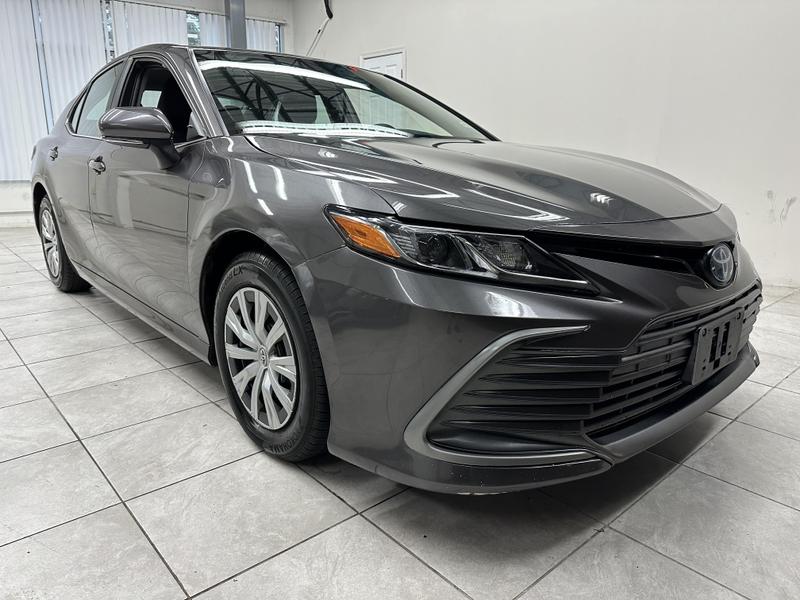 2023 Toyota Camry Hybrid LE