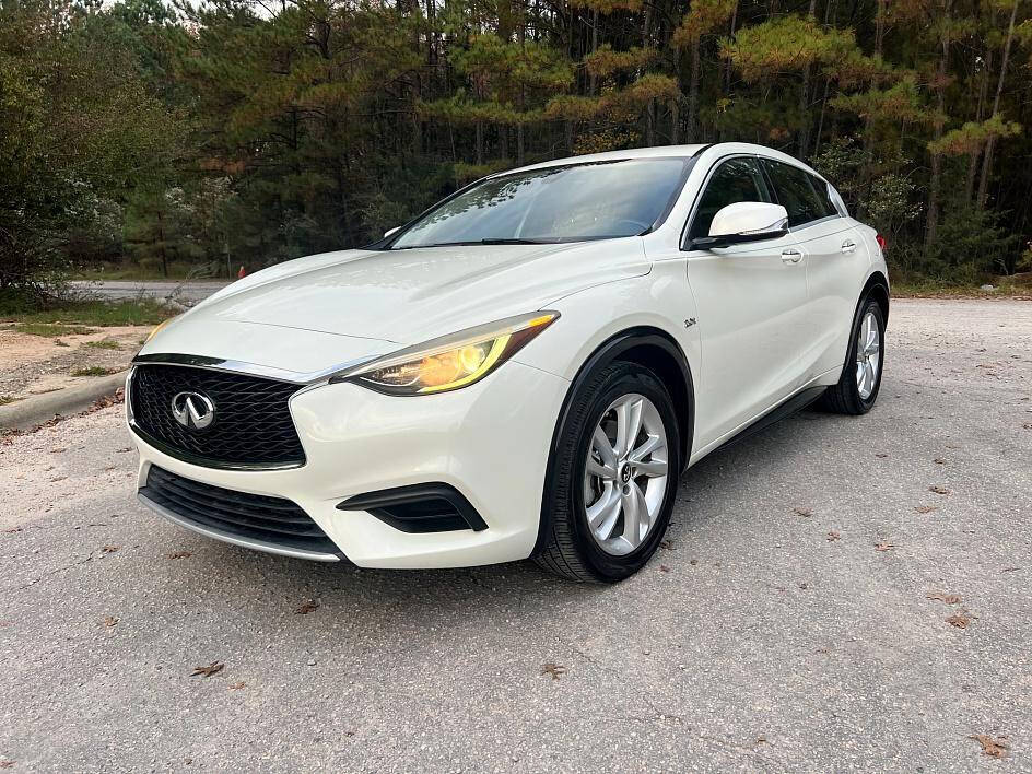 2017 INFINITI QX30