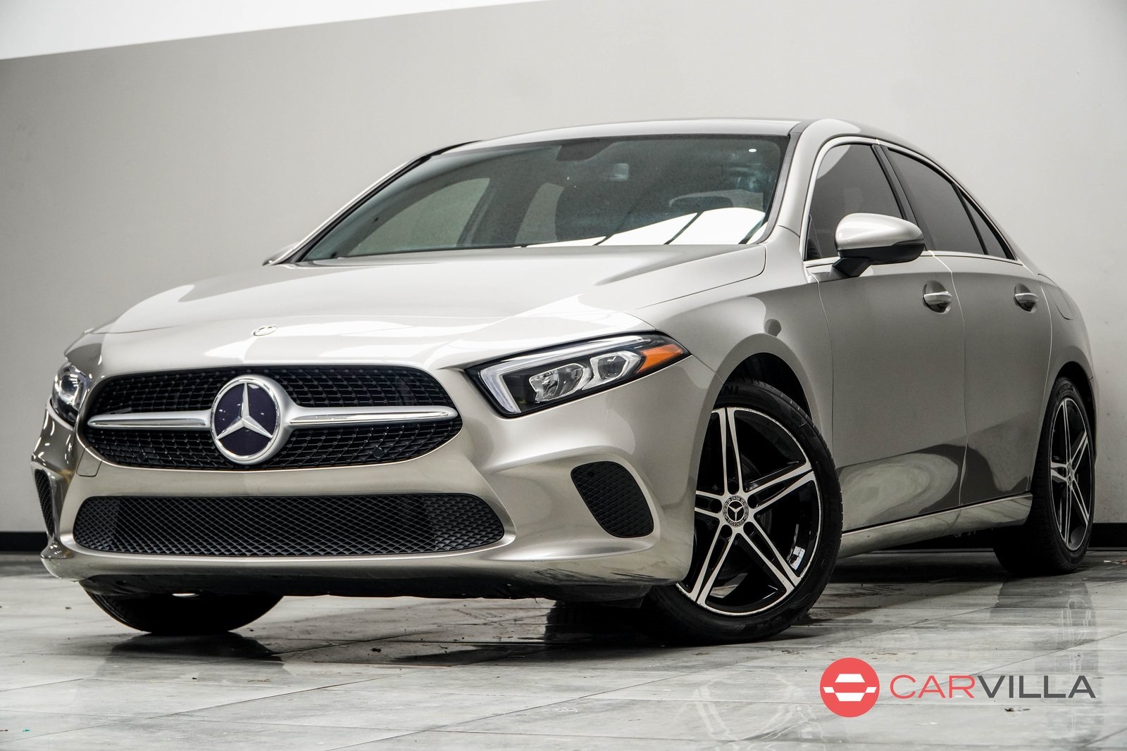 2019 Mercedes-Benz A 220