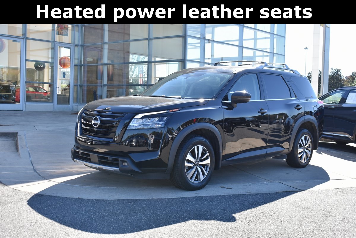 2022 Nissan Pathfinder SL