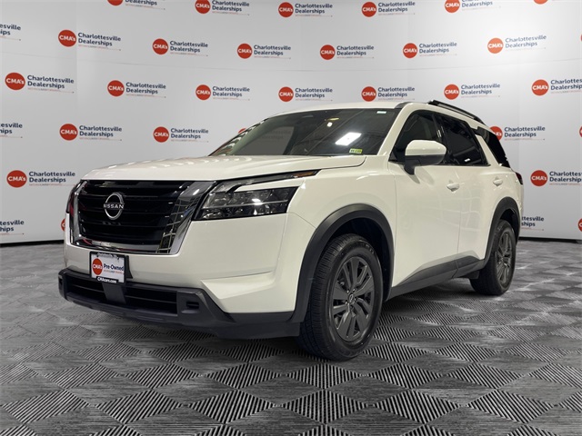 2022 Nissan Pathfinder SV