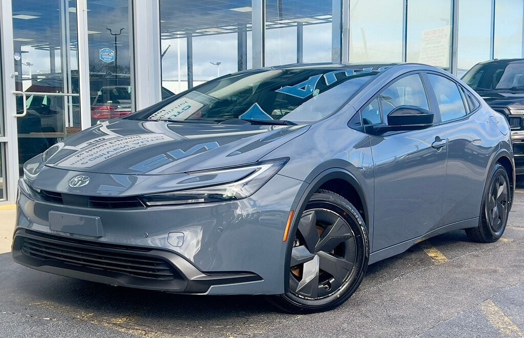 2023 Toyota Prius LE