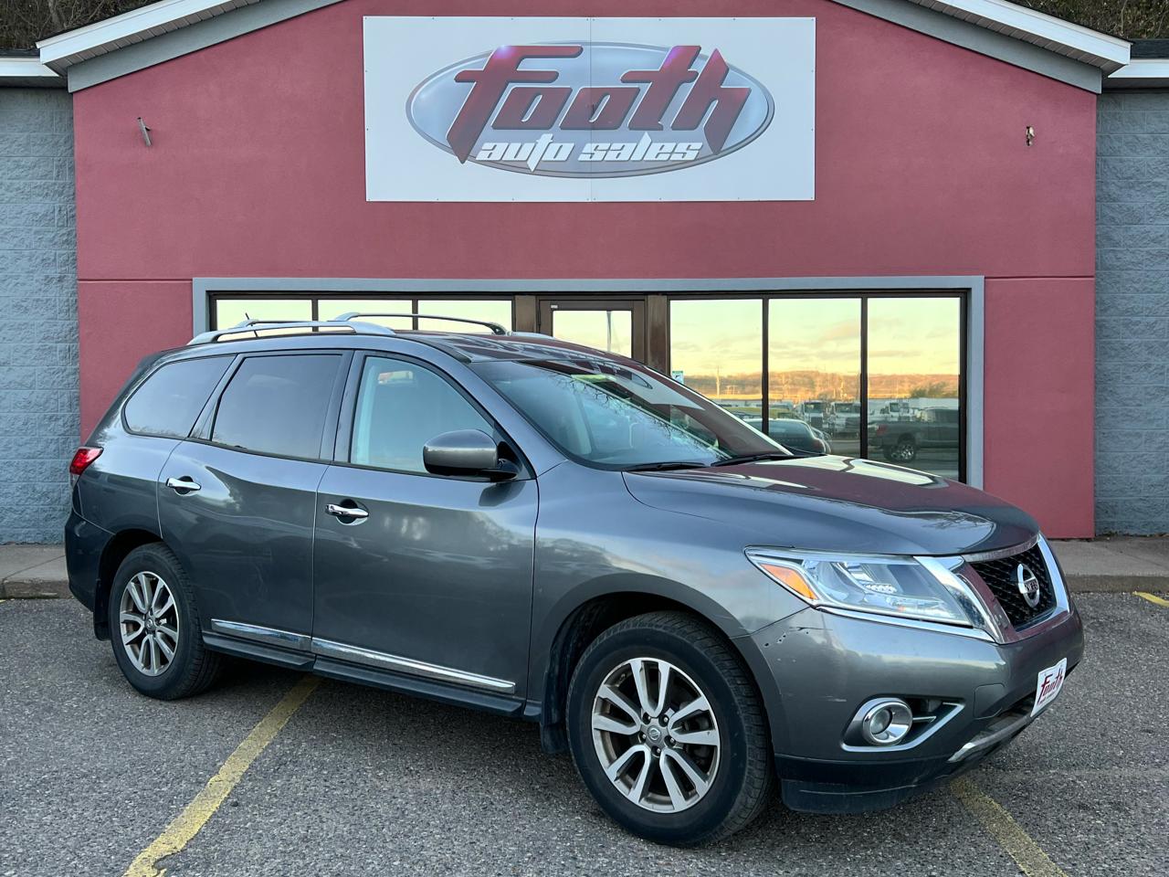2015 Nissan Pathfinder SL