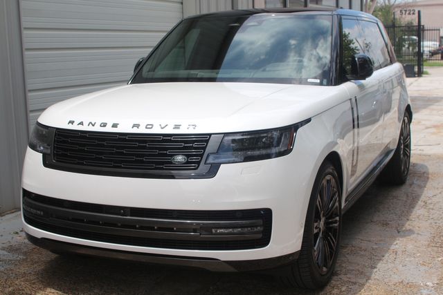 2024 Land Rover Range Rover SE LWB w/7-Passenger Seating