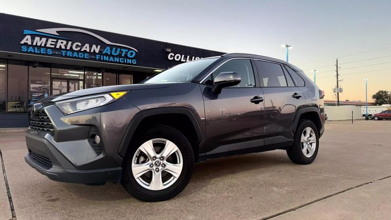 2021 Toyota RAV4 XLE