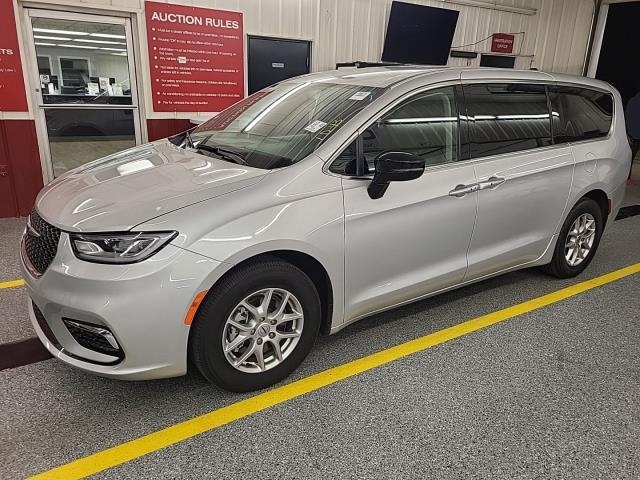 2024 Chrysler Pacifica Touring L 121.6
