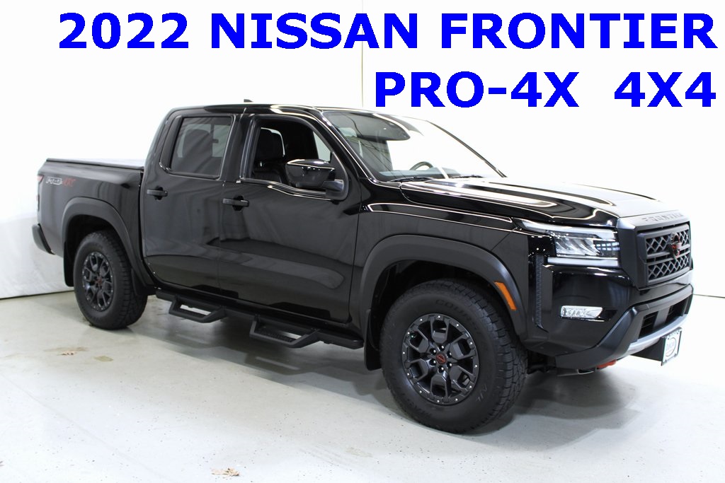 2022 Nissan Frontier PRO-4X Crew Cab Short Bed