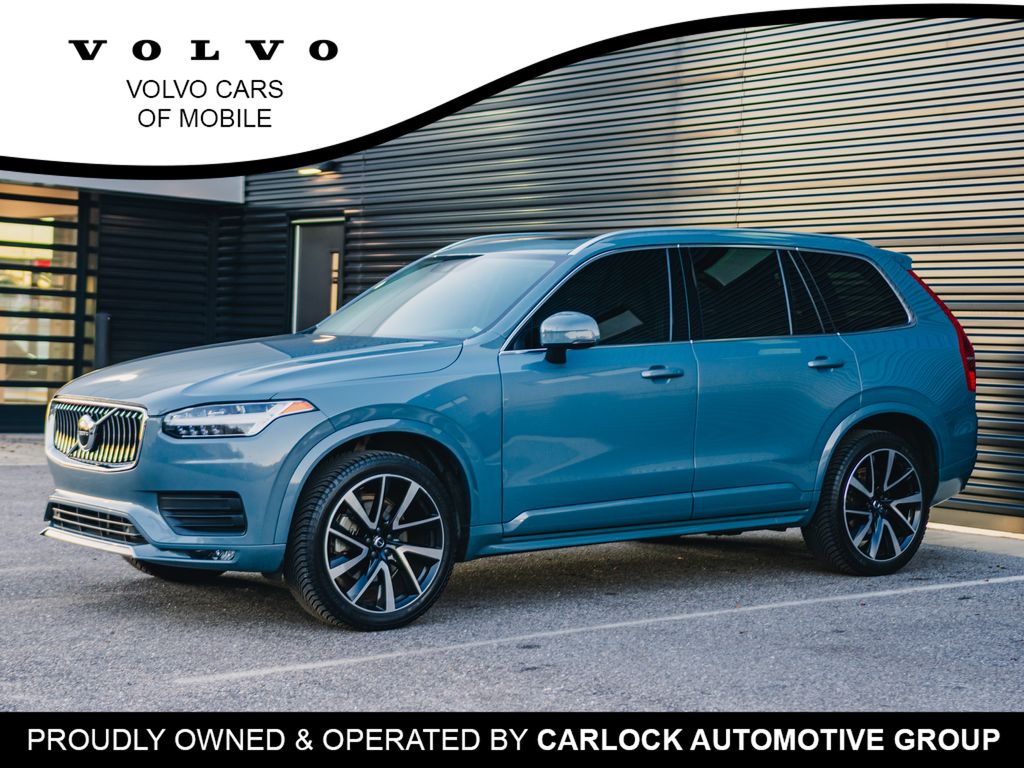 2020 Volvo XC90 T6 Momentum 7-Passenger