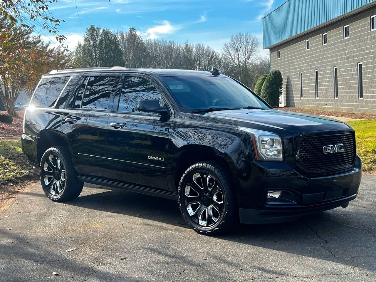 2018 GMC Yukon Denali 5SA