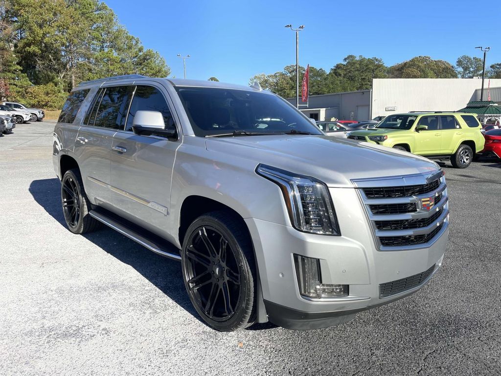 2020 Cadillac Escalade Luxury 1SB