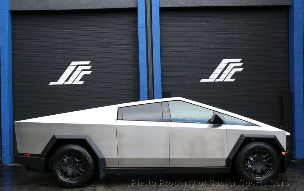 2024 Tesla Cybertruck Base Crew Cab Short Bed