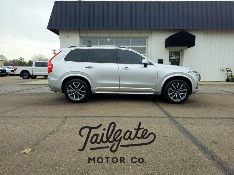 2018 Volvo XC90 T6 Momentum 7-Passenger