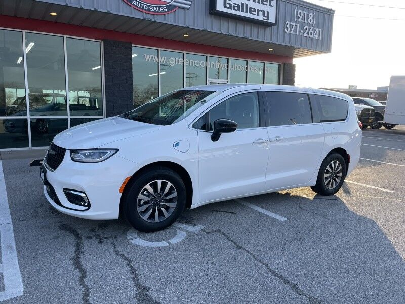 2024 Chrysler Pacifica Hybrid Select 121.6
