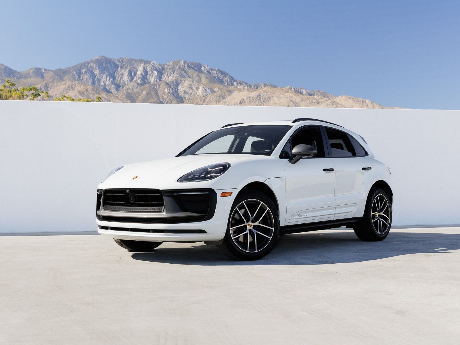 2024 Porsche Macan T