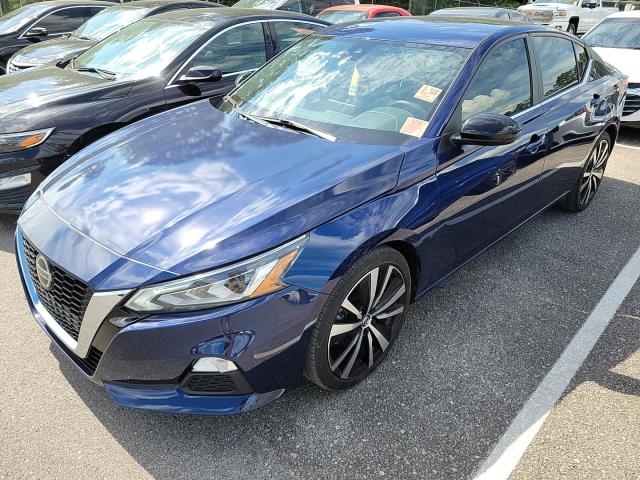 2022 Nissan Altima SR