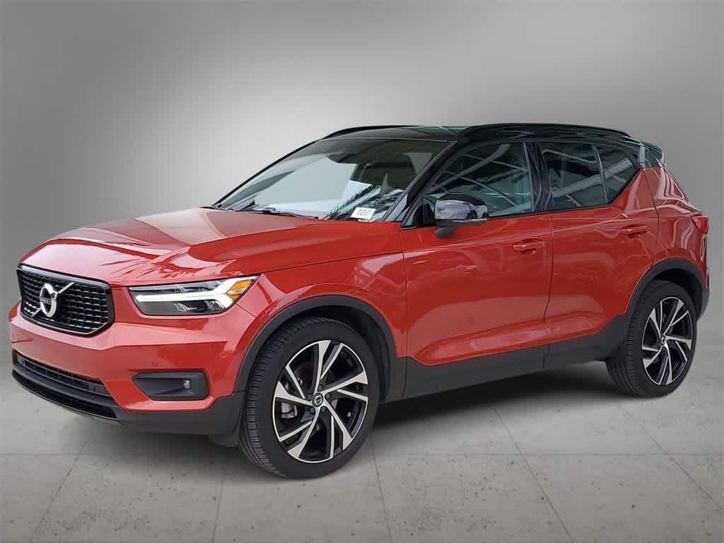 2021 Volvo XC40 T5 R-Design
