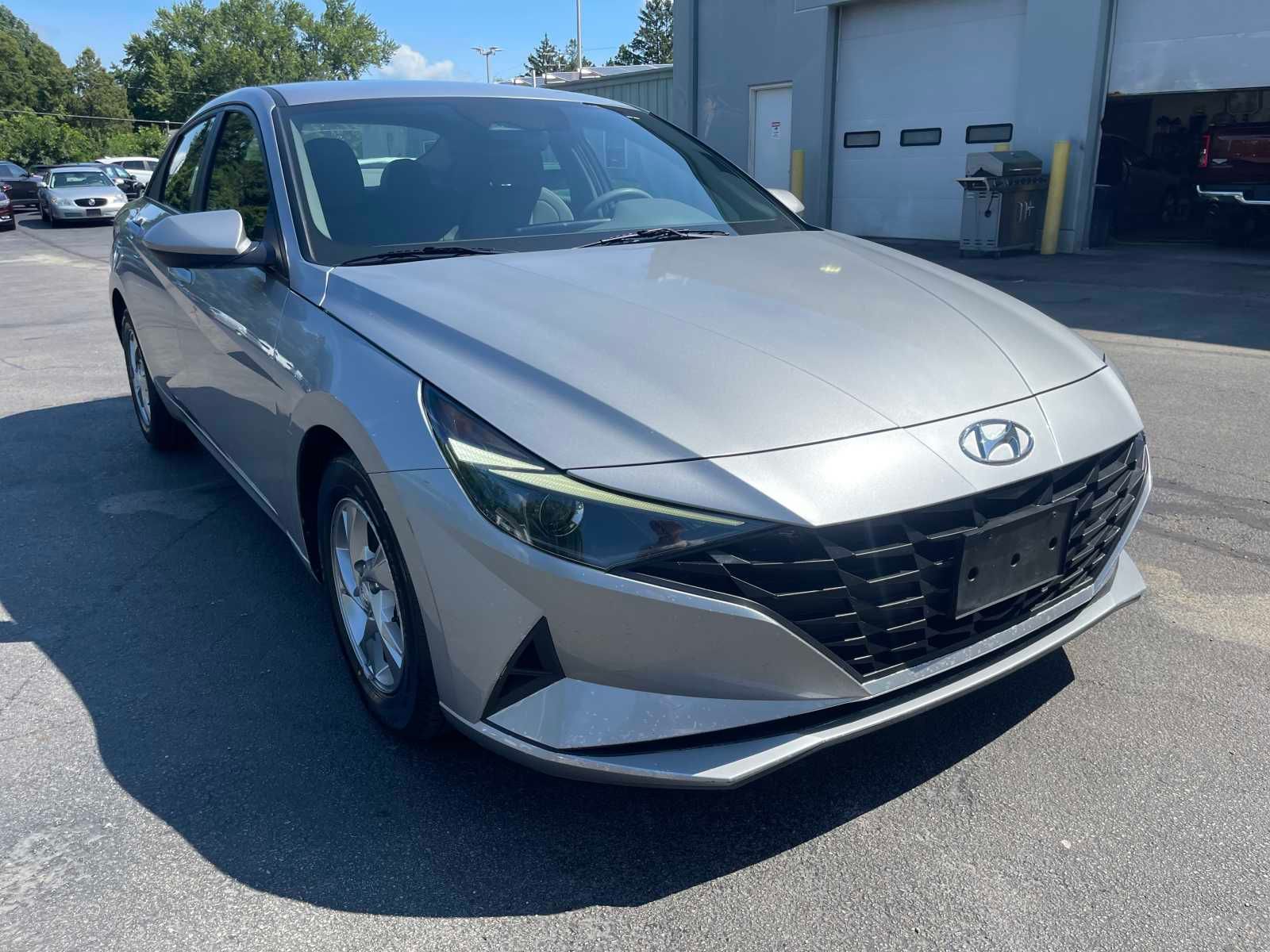 2021 Hyundai Elantra SE
