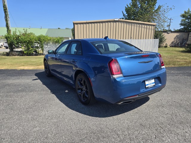 2021 Chrysler 300 Touring