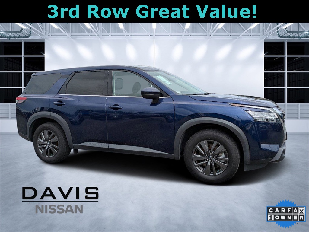 2022 Nissan Pathfinder S