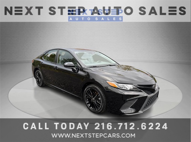 2020 Toyota Camry SE Nightshade