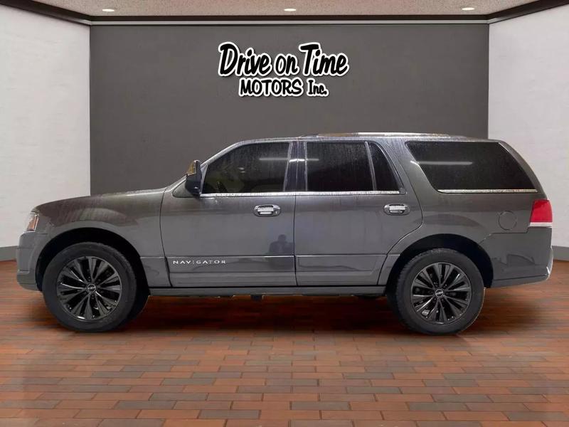 2017 Lincoln Navigator Select
