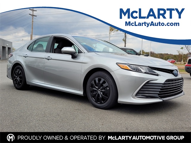 2021 Toyota Camry Hybrid LE