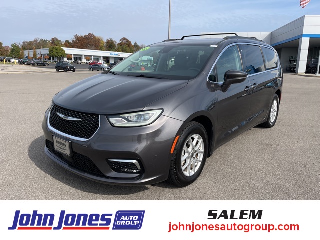 2022 Chrysler Pacifica Touring L 121.6