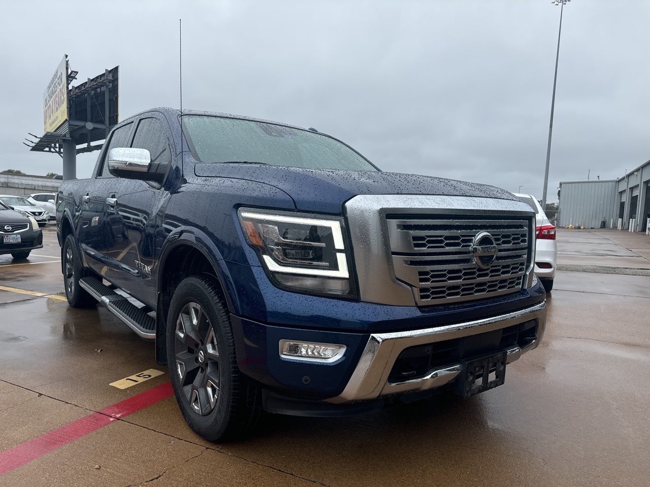 2021 Nissan TITAN Platinum Reserve Crew Cab Extra Short Bed