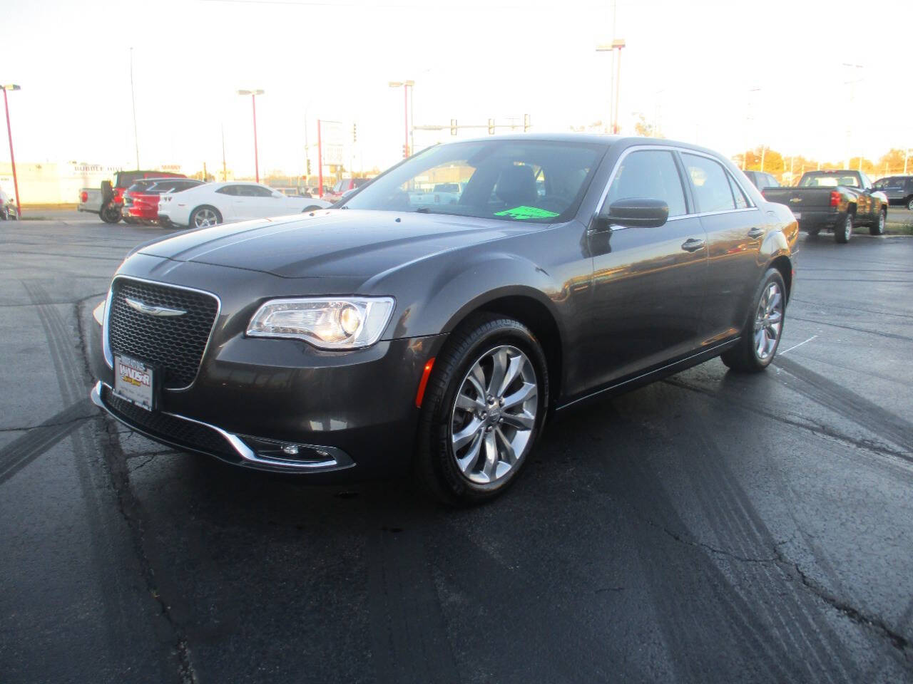 2020 Chrysler 300 Touring L